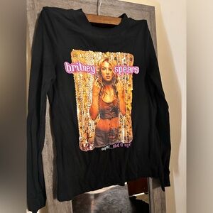 Britney Spears 2000 tour shirt.